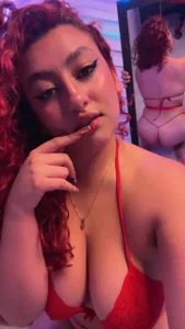 Emily_Jonesh I will make my body your sweetest and hottest sin 🥵🔥♥ টি ছবি
