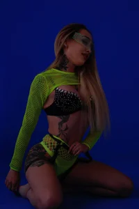 LeslieSwaggert Public Pic 7