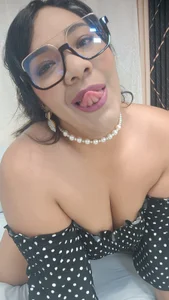 Nailha1 I AM A BEAUTIFUL LATIN GIRL WHO HAS DIFFERENT CULTURES AND FETISHES TELL ME WHAT YOU LIKE ☺️ Pic 5