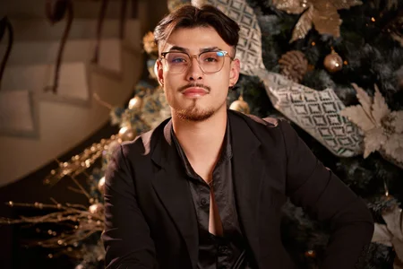 Aiden_Gray Public Fotka 3