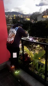 Daddyhonk: Public ( 2 фото)