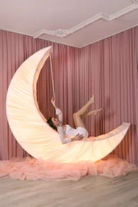 EvelynPoole to the moon and back 💕 Foto 3