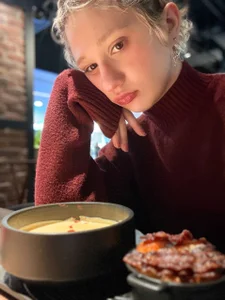 _meliska_: Just me ( 2 фото)