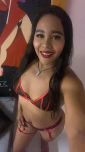 Scarlettt_Ass: casual ( 2 фото)