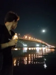 tailer_ Public Hình 2