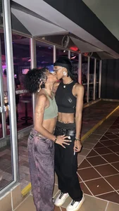 Sun_lynx_Love Public 사진 5