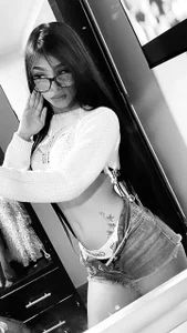 Mia_petite_ Mia🎁 Pic 4