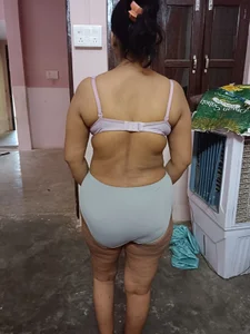 ANUKIRANI Public Fotka