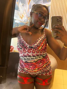 nylaroyale_cr SHORT DRESS😏😋 Εικόνα