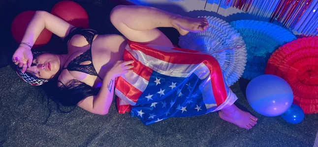 Jennifer_Vega1 Happy 4 July 사진 4