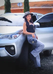 LICKY_LOV a nice day of walking Pic 6