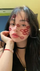 Maddy_14 Public  5টি ছবি