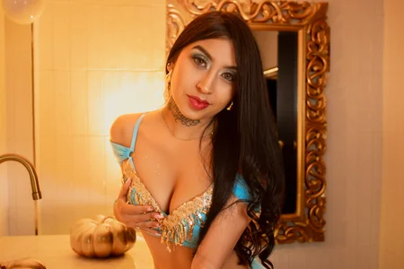 Dashell_rivera Do you want to be this princess's Aladdin? 👑 Immagine 