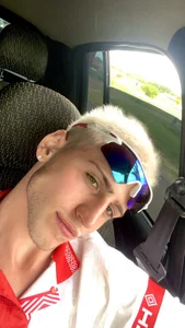 z4nett1 Public Foto 3