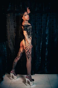 Ale_250900のme more heelsの 3枚の写真