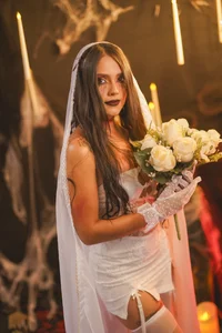 StefanyWilliams_ your future wife - {count, plural, one {תמונה אחת} two {שתי תמונות} many {# תמונות} other {# תמונות}}