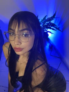 Lylapeachh 💜 Bilde 4