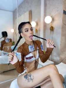 I'm ready to protect you from the titans! od LilitRobins  2 snímek