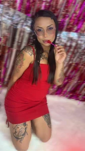 zoe_cute2 with red dress 🔥.  4টি ছবি