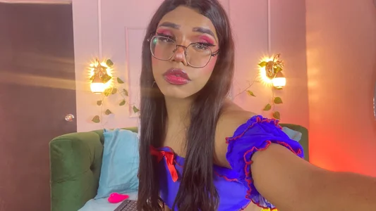 kendalrose_cr YOUR PRINCESS 🎃  3. fénykép