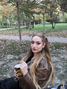 ReneeNunz Public slika 8