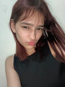 MelodyMansson Good morning, sweetheart ☀️✨ From 8:30 a.m. to 3:30 p.m. I’ll be live, waiting to wrap you in my cha Foto 2