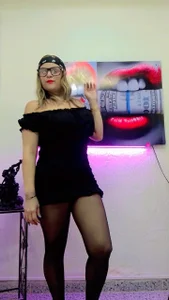 Elza_Blonde Sexy Elza 😍 Pic