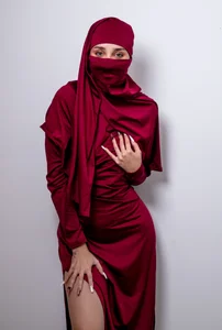 Ridwana_ The elegant and naughty can inhabit the same body 😏👠 사진