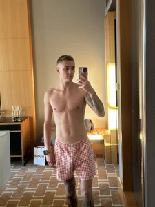 crazybottom99 Public Bilde 4