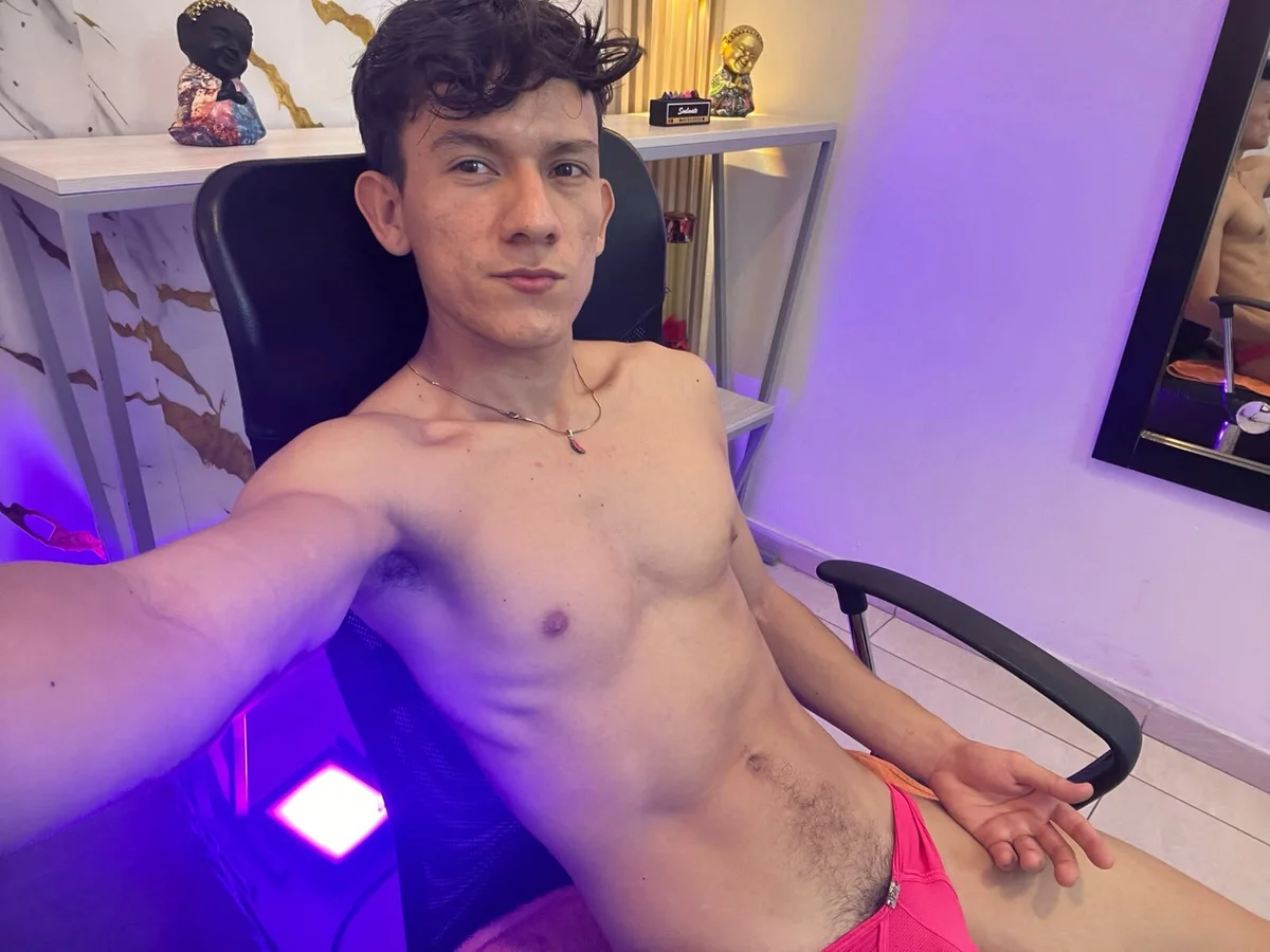 Max_silver_ 님의 트렌드 중인 사진  5376개