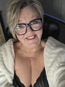 BridgetBlueEyes Public Gambar