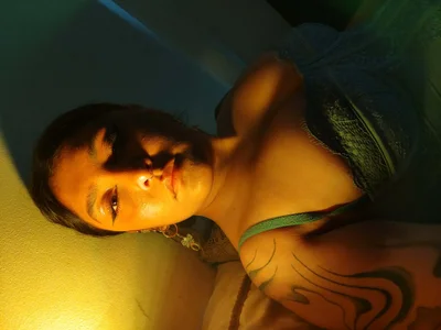 Ateneea_Withe You are the light Pic
