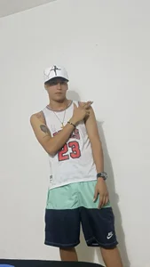 Erick ❤‍🔥❤‍🔥 de Limitless_threesome  2 photos