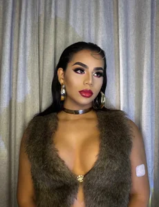 Loving makeup🐩 od orianasweet_1  2 snímek
