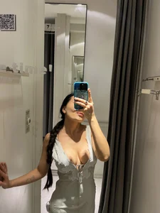 Darivelli Selfie mirrors Pic