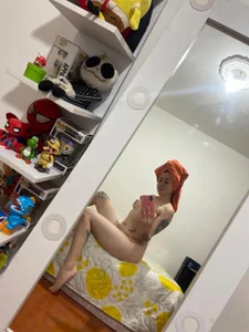 Valeriana00 shower Pic 8