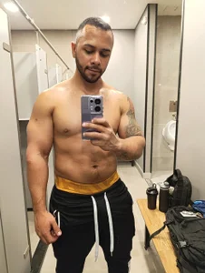 elian_r Public صورة واحدة|elian_r Public صورتان|elian_r Public  5 صور|elian_r Public  5 صورة