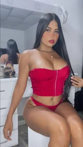 Bella_Kataleya Public Pic 3