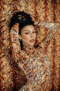 LunaRusoのFierce and Seductive 🐆の 9枚の写真