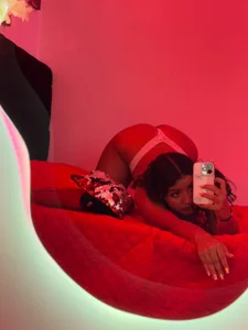 🍑 de Amoree69  4 Imagens