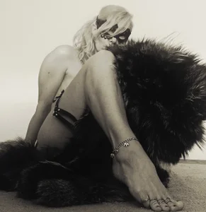 HoneyLuna7 LUNA Foto 5