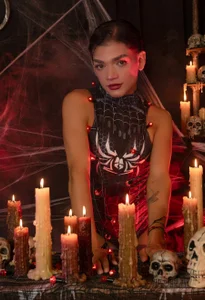 heidi_aldridge Happy Halloween! 🕷️ slika 4
