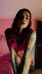 Emily_Collins69 Public slika 3