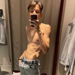 MiracleCam: just me ( 2 фото)