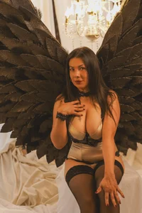 Heavenly Lust🪽 de JaylaScott__  5 photos