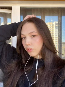 KristinSthill Public Pic 5