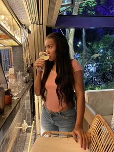 Carolinarossees 💋🍷 Pic