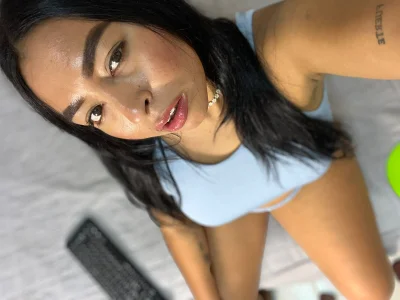 marywhitee__ Public Pic 2