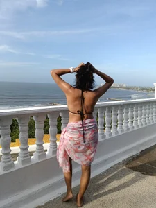 Aleja_sexymilf: In the beach , life is better ( фото)