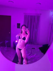 purple night💜💜 de abbycutecs  3 photos